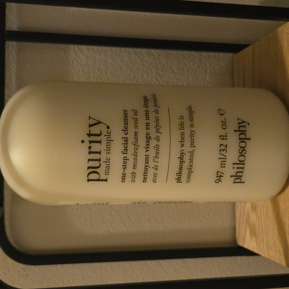 Philosophy Purity Made Simple Facial Cleanser, 32fl. oz. Brand New.